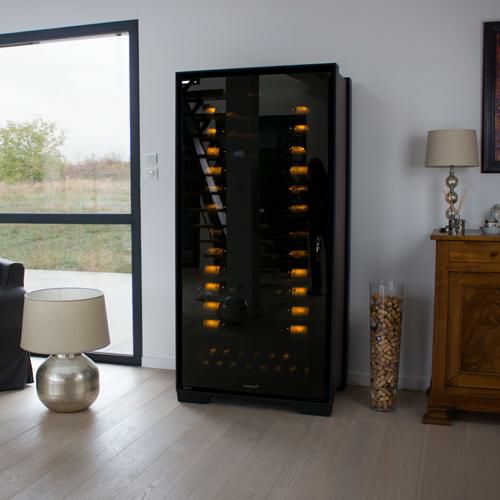 T1413☆超美品☆EuroCave　ユーロカーブ　S-256　ワインセラー EuroCave（ユーロカーブ）La Premiere 黒色 140本 フルガラスドア